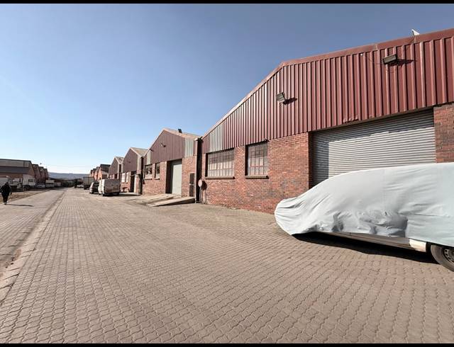 15,011M² BUILDING FOR SALE IN RIVERSIDE